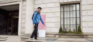 A-Boy-Who-Grew-Up-In-Front-of-the-Embassy