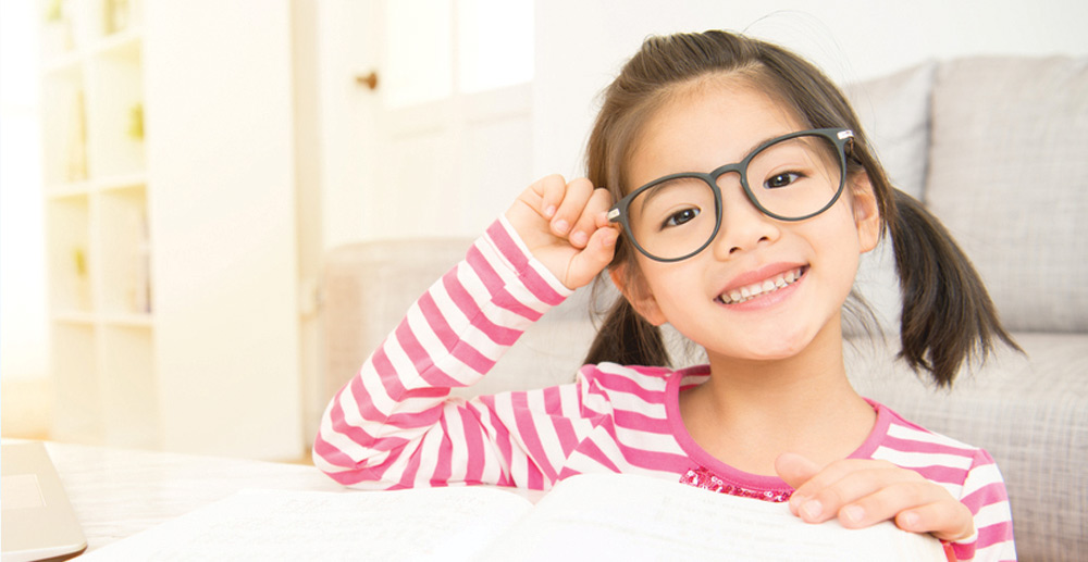 controlling childhood myopia
